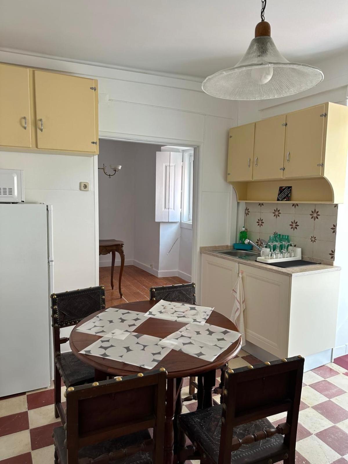 Homestay Principe Real - Casa De Lisbon